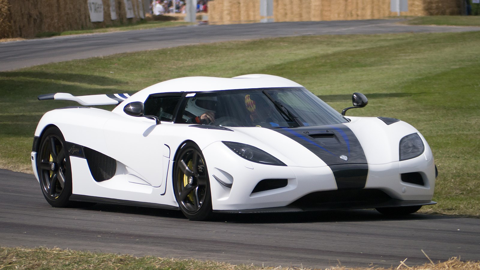 White Koenigsegg Agera N